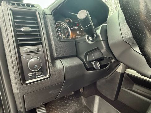 Used 2018 RAM 1500 Rebel w/ Luxury Group image 18