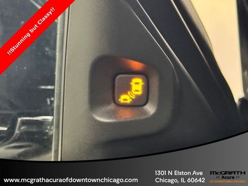 Used 2023 Acura MDX SH-AWD w/ Technology Package image 18