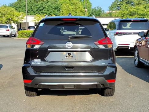 Used 2018 Nissan Rogue SL w/ Premium Package FWD image 7