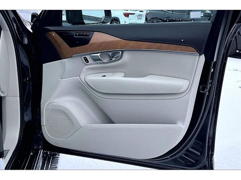 Used 2020 Volvo XC90 T6 Inscription image 25