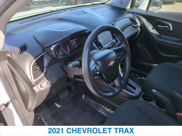 Used 2021 Chevrolet Trax LS w/ Tint and Cruise Package AWD/4WD image 14