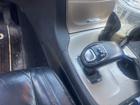 Used 2014 Jeep Grand Cherokee Laredo w/ 18" Wheel & 8.4" Radio Group image 12