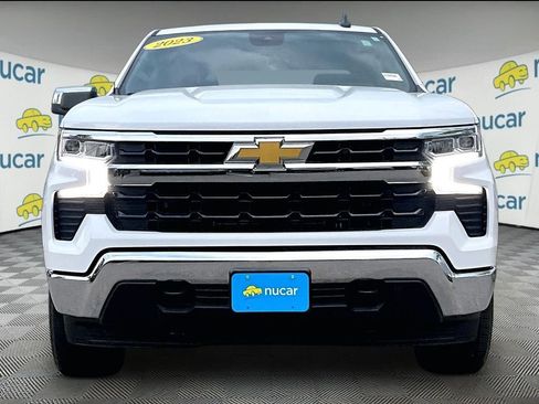 Used 2023 Chevrolet Silverado 1500 LT AWD/4WD image 2
