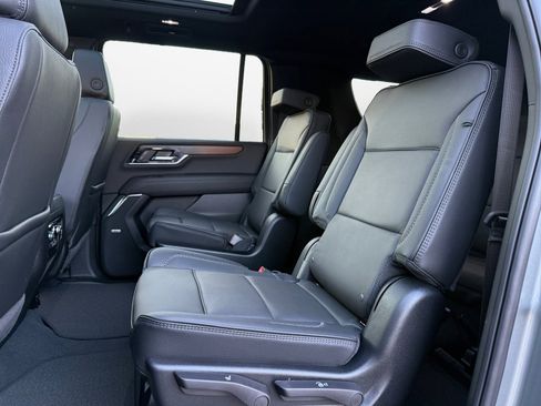 New 2026 GMC Yukon XL Denali w/ Sun & Power Step Package image 12