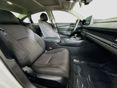 Used 2024 Honda Accord EX image 29
