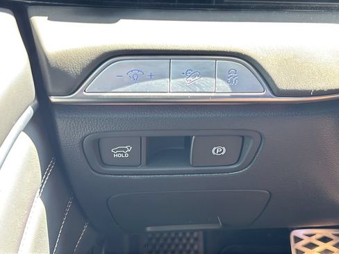 Used 2025 Genesis GV80 3.5T e-SC AWD/4WD image 28