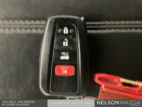 Used 2022 Toyota Avalon Limited w/ Advanced Safety Package FWD image 47