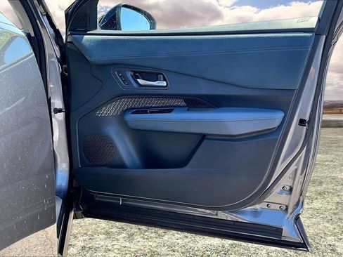 Used 2023 Nissan Ariya image 28