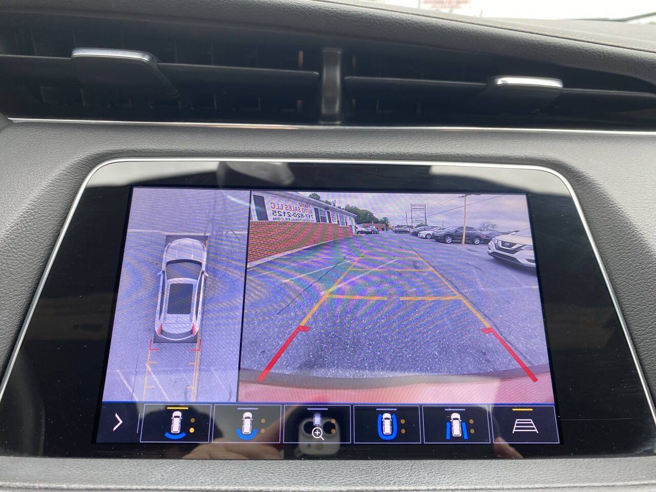 Used 2019 Cadillac XT4 Premium Luxury AWD/4WD image 33