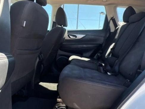 Used 2016 Nissan Rogue S AWD/4WD image 26