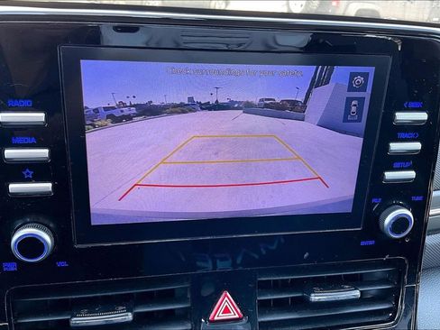 Used 2022 Hyundai Ioniq Blue FWD image 25