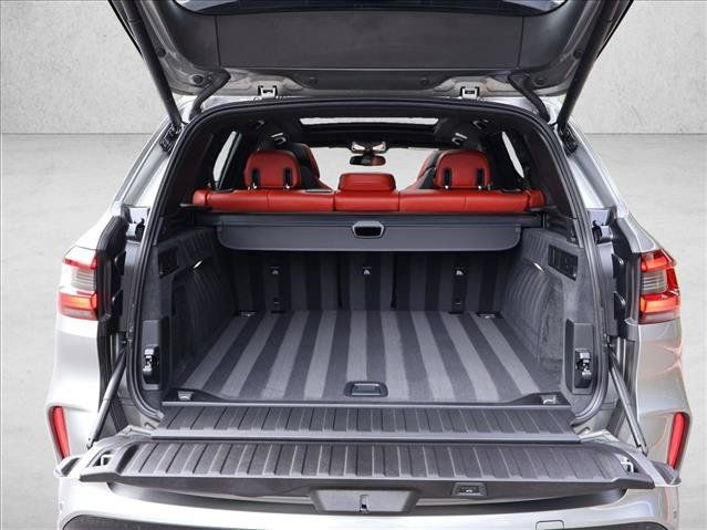 Used 2023 BMW X5 M w/ Competition Package AWD/4WD image 7