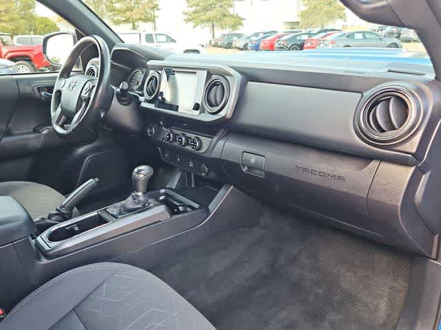 Used 2017 Toyota Tacoma TRD Sport w/ Tow Package RWD image 19