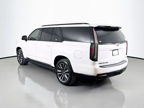Used 2023 Cadillac Escalade ESV Sport w/ Touring Package AWD/4WD image 5