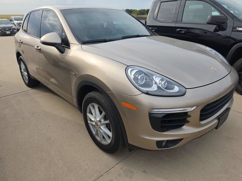 Used 2015 Porsche Cayenne Diesel AWD/4WD image 6