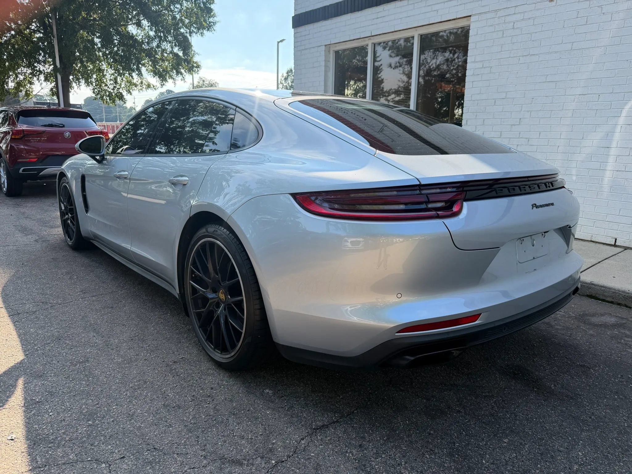 Used 2018 Porsche Panamera 4 AWD/4WD image 7
