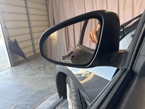 Used 2016 Toyota Corolla LE image 15