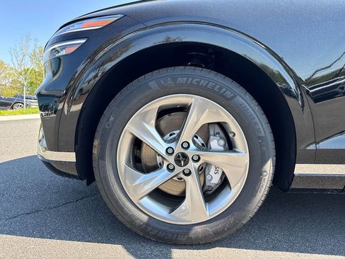 New 2026 Genesis GV70 2.5T Advanced image 11