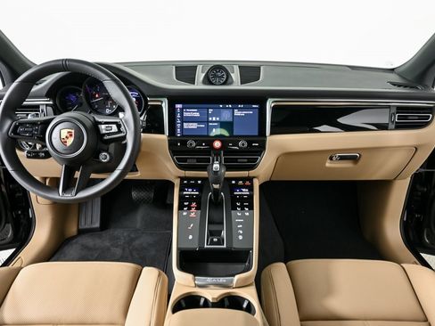 New 2026 Porsche Macan image 19