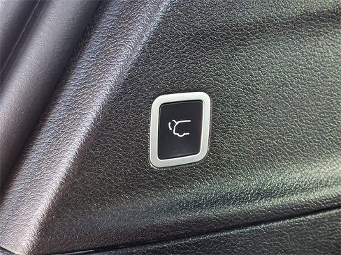 Used 2019 Chrysler Pacifica Touring Plus w/ S Appearance Package image 30