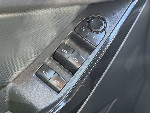 Used 2025 Chevrolet Equinox LT FWD image 23