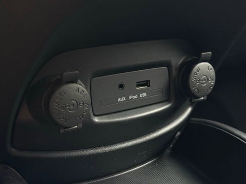 Used 2010 Kia Soul + FWD image 30