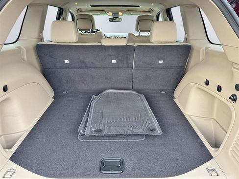 Used 2021 Jeep Grand Cherokee Limited image 21