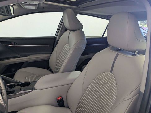 Certified 2022 Toyota Camry SE w/ Convenience Package FWD image 10