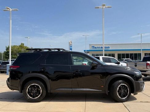 Used 2023 Nissan Pathfinder Rock Creek AWD/4WD image 4
