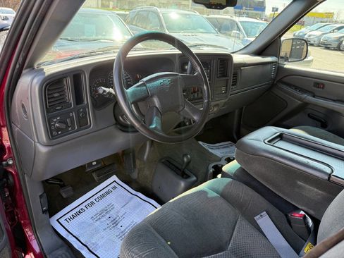 Used 2004 Chevrolet Silverado 1500 LS AWD/4WD image 16