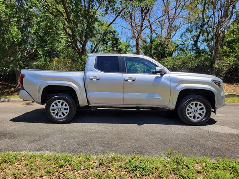 Used 2024 Toyota Tacoma SR5 RWD image 8