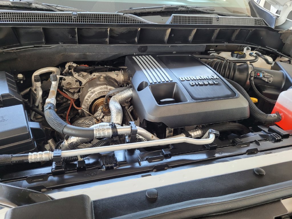 Used 2025 Chevrolet Silverado 1500 RST w/ Convenience Package II AWD/4WD image 15