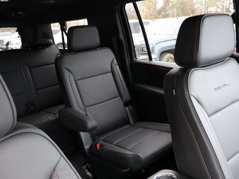 New 2026 GMC Yukon XL Denali w/ LPO, Floor Liner Package AWD/4WD image 27
