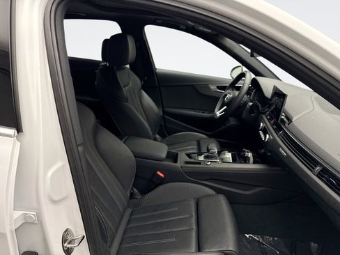 Used 2024 Audi A4 2.0T Premium Plus image 16