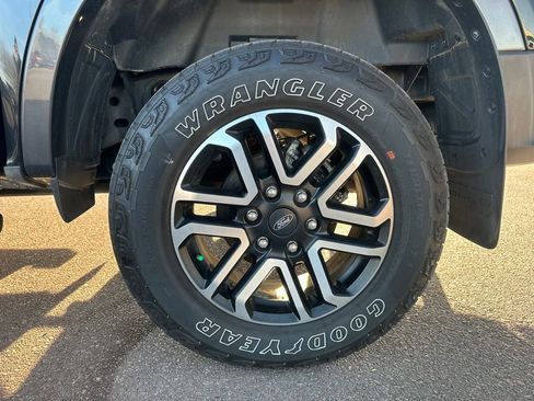 Used 2024 Ford Ranger Lariat w/ FX4 Off-Road Package image 41