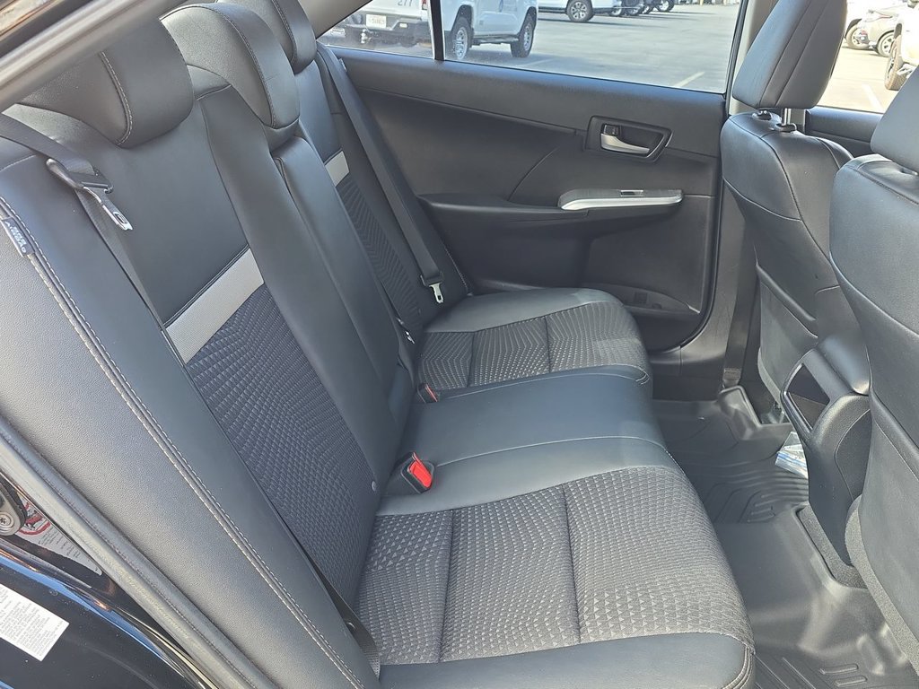 Used 2012 Toyota Camry SE FWD image 23