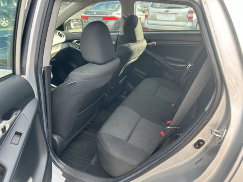 Used 2009 Toyota Matrix S image 13