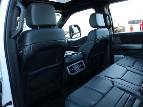 New 2025 Ford F250 Platinum image 27