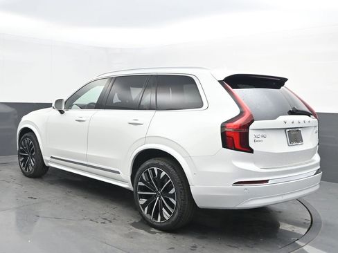 New 2026 Volvo XC90 B5 Plus image 5
