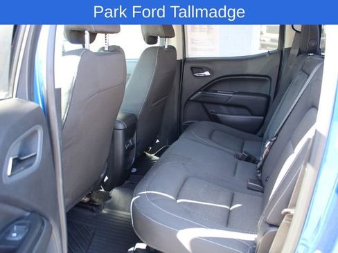 Used 2018 GMC Canyon SLE w/ SLE Convenience Package image 24