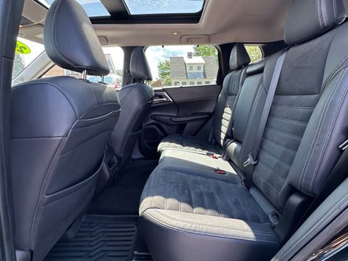 Used 2022 Mitsubishi Outlander SE AWD/4WD image 18