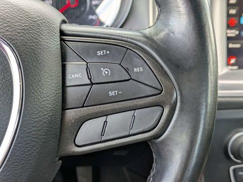 Used 2023 Dodge Charger SXT RWD image 27