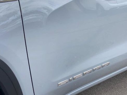 Used 2025 GMC Sierra 1500 SLE w/ X31 Off-Road Package AWD/4WD image 27