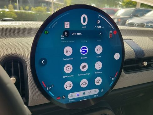 Used 2025 MINI Cooper 2-Door Hardtop image 21