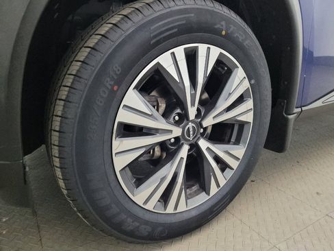 Used 2023 Nissan Rogue SV AWD/4WD image 31