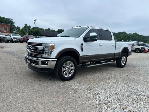 Used 2017 Ford F350 Lariat w/ Lariat Ultimate Package AWD/4WD image 4