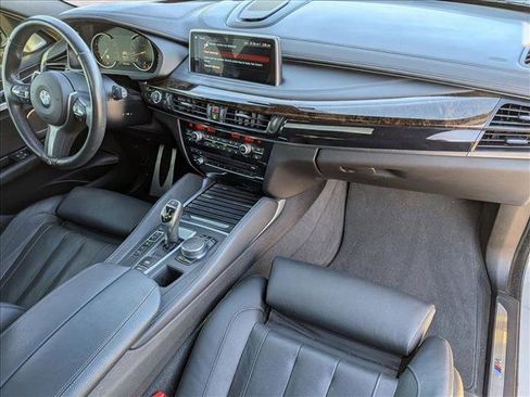 Used 2019 BMW X6 xDrive50i w/ M Sport Package image 20