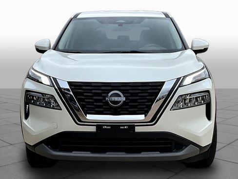 Certified 2023 Nissan Rogue SV FWD image 4