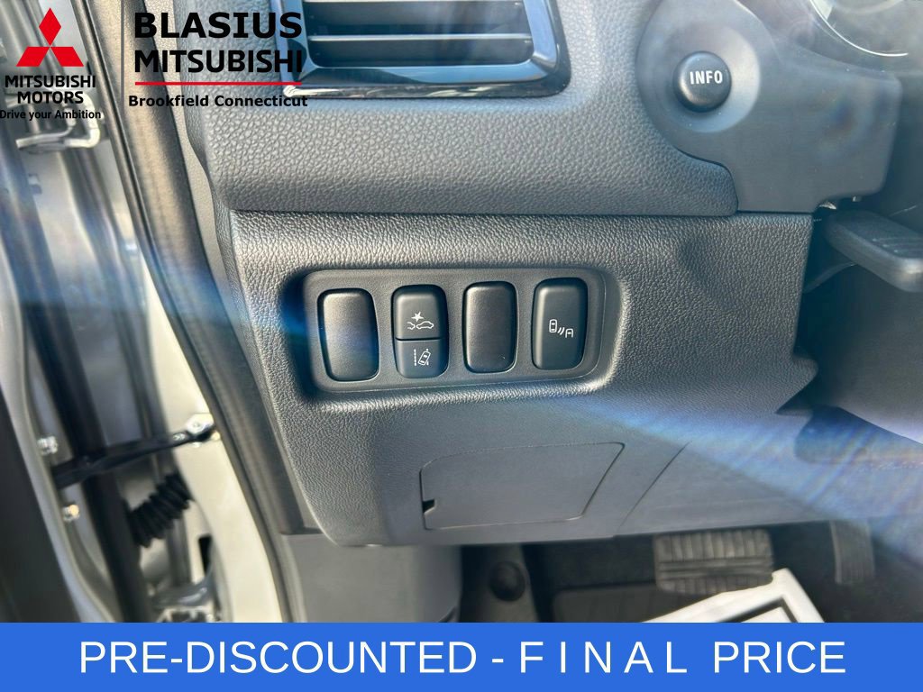 Used 2025 Mitsubishi Outlander Sport SEL AWD/4WD image 56