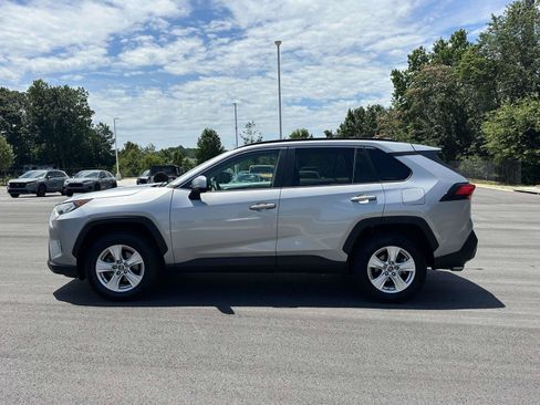 Used 2019 Toyota RAV4 XLE FWD image 23